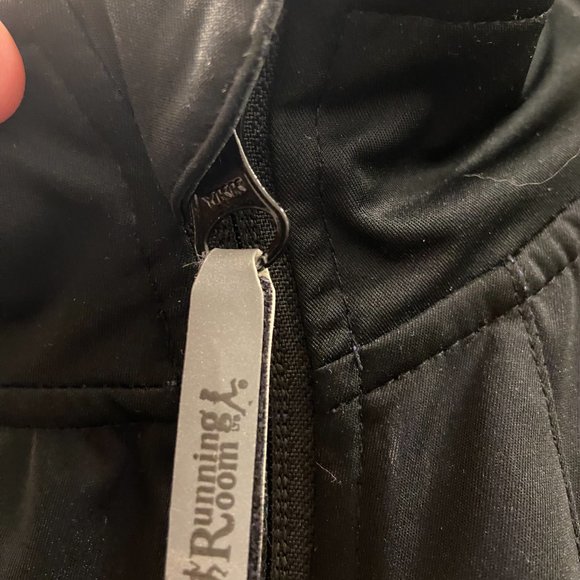 RUNNING ROOM WOMEN'S RUN JACKET - Picture 7 of 10